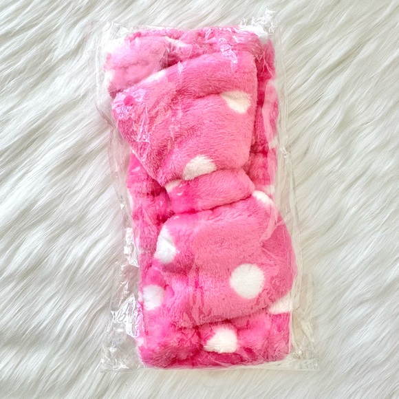 PLUSH SPA HEADBAND - Picture 2 of 7